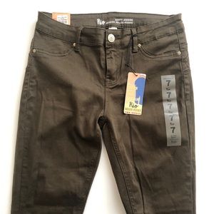 RIO jeans brand new size 7